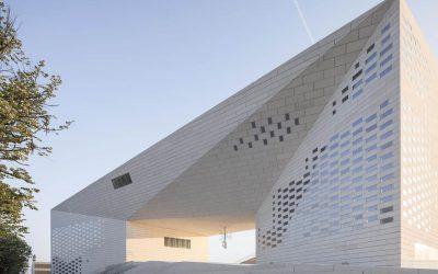 Un Phare Culturel et Futuriste: À la Découverte de La Méca à Bordeaux