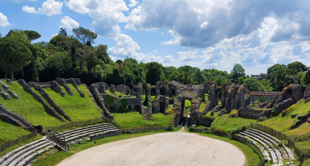 Echo’s uit de Oudheid: Een Dagtocht naar Saintes en het Romeinse Amfitheater