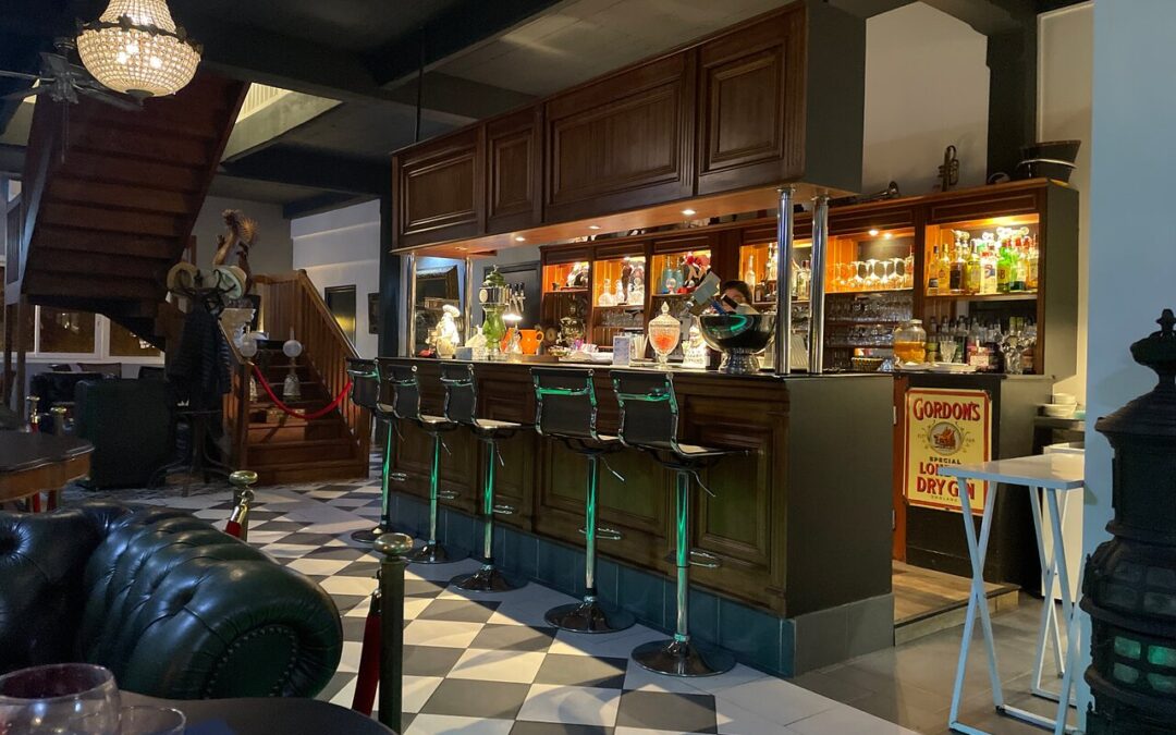 Een Bruisende Avond Vlakbij Huis: Dineren bij La Bodega in Chalais
