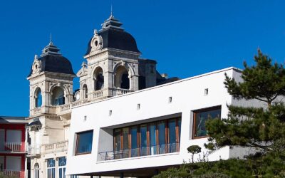 Soleil, Sable Fin et Architecture Moderniste : Une Escapade à Royan