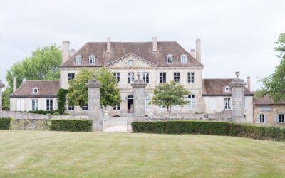 Balade au cœur des bois et des sentiers historiques autour du Château de Faye